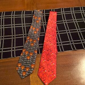 2 Keith Daniels Valentine’s Day neck ties excellent condition!